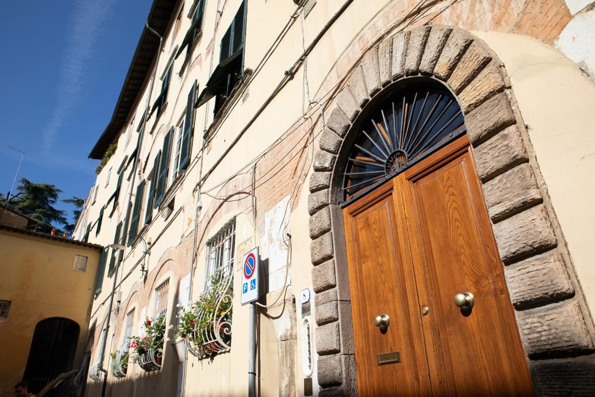 Residenza Cattedrale In Center Town Lucca